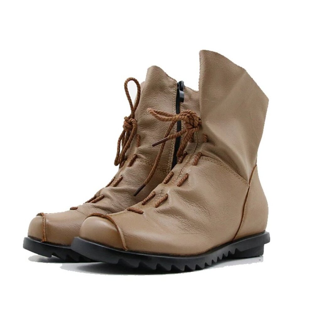 'RUMOUR HAS IT' - LACEUP LEATHER BOHO BOOTS - SIZE 40/41